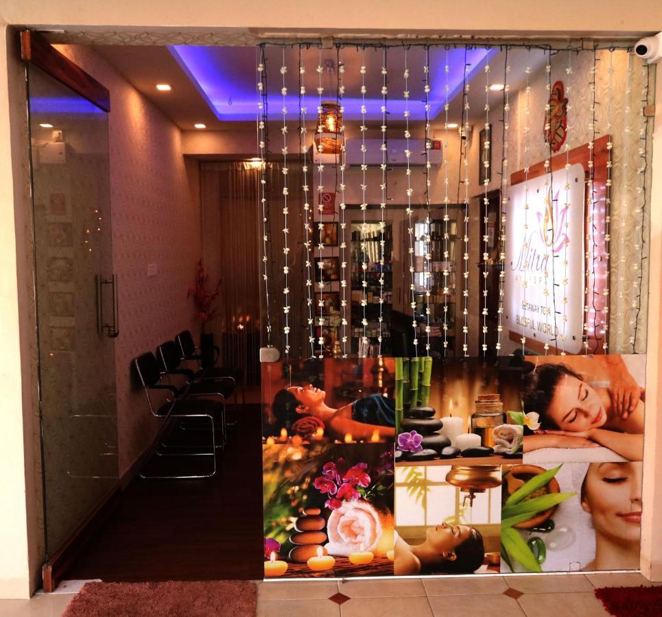 The Center Court Resort & Spa วาร์กา ภายนอก รูปภาพ
