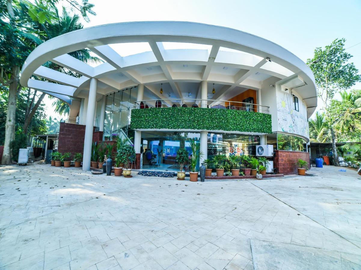 The Center Court Resort & Spa วาร์กา ภายนอก รูปภาพ